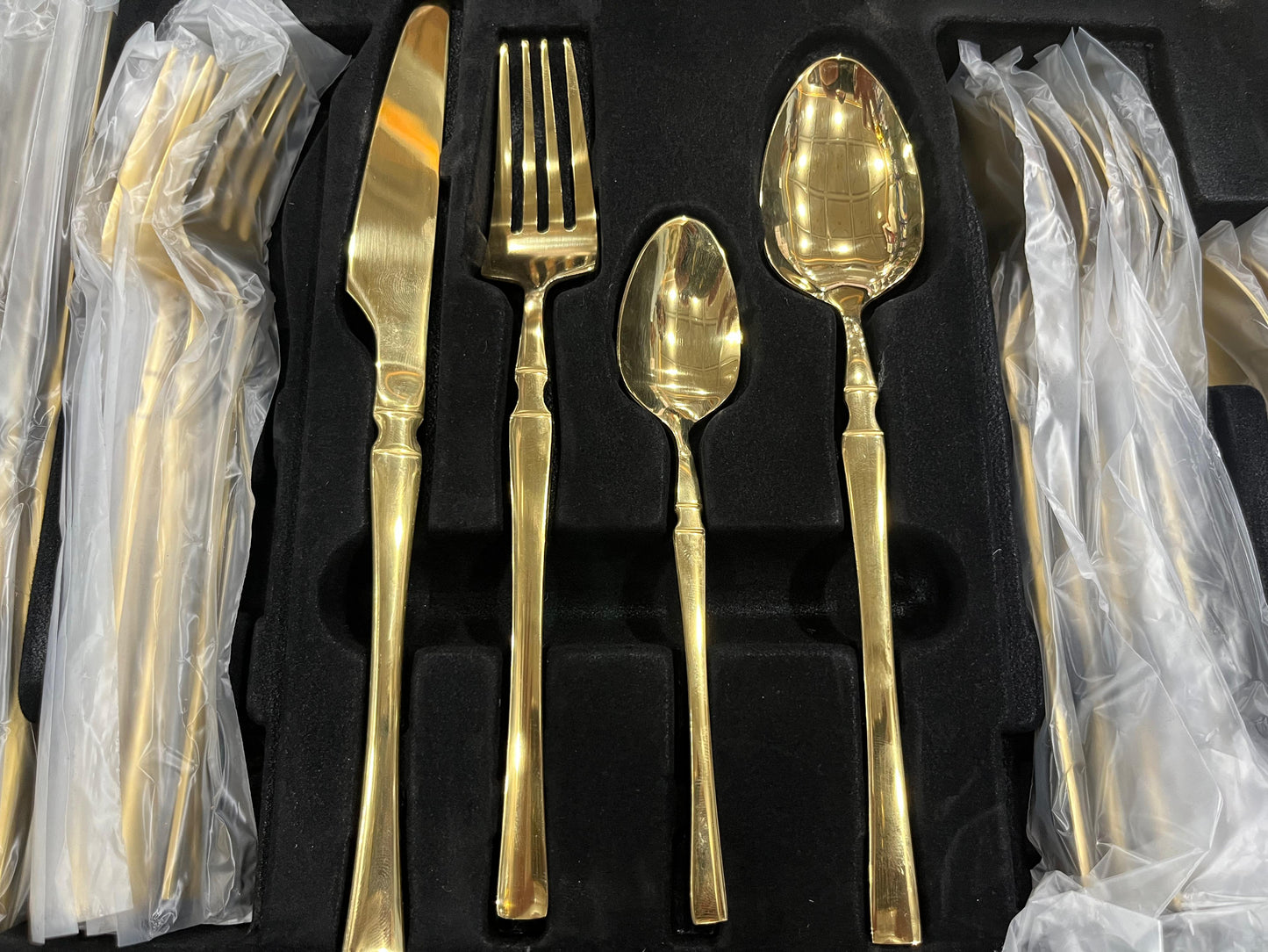 Gawadar Import™ High Quality Polished Cutlery Set Golden and Half Golden Stainless Steel