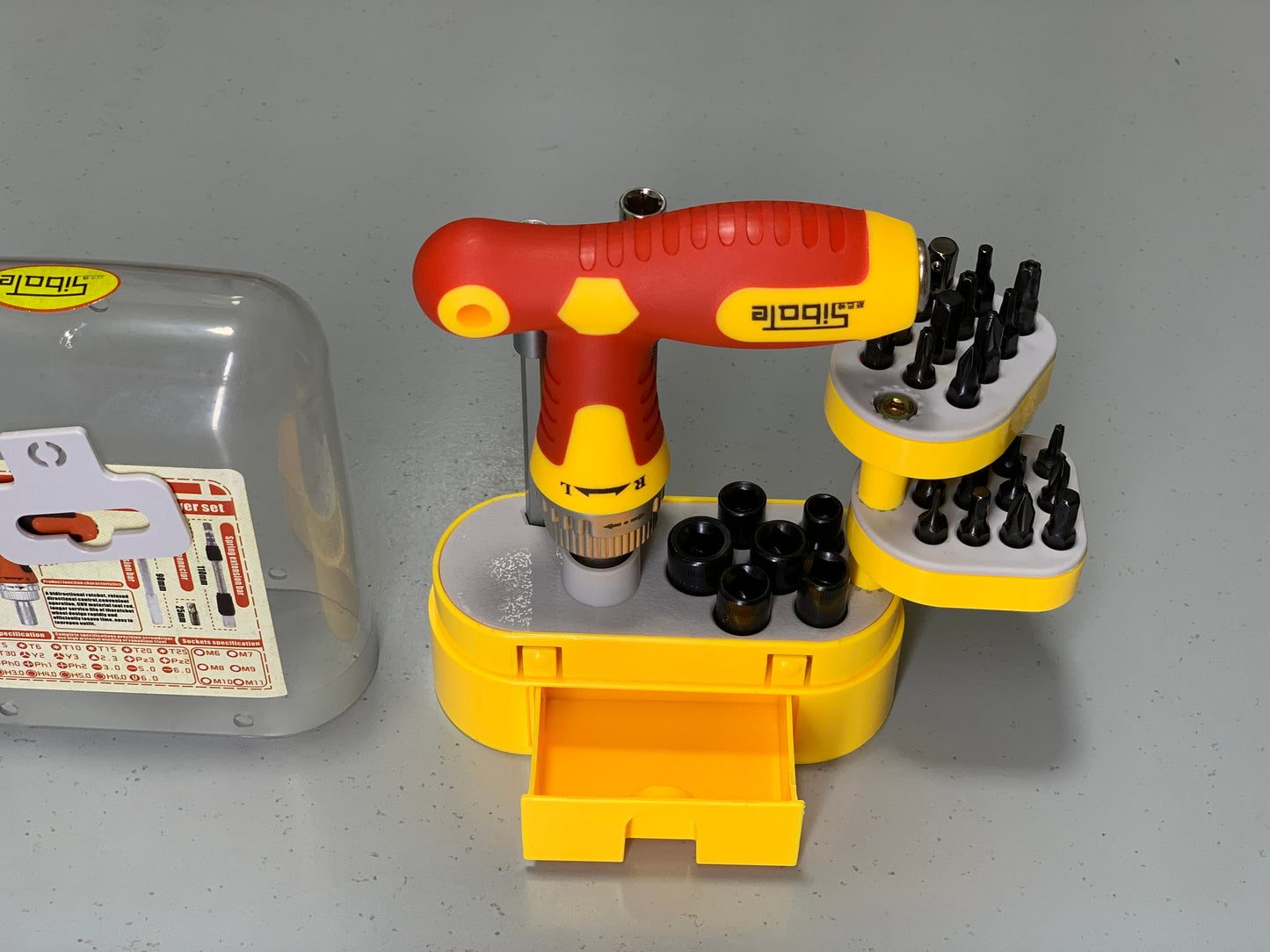 Screwdriver Tool kit 33 Pieces